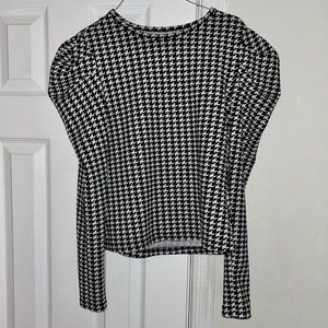 Hounds tooth ruffled sleeve shirt